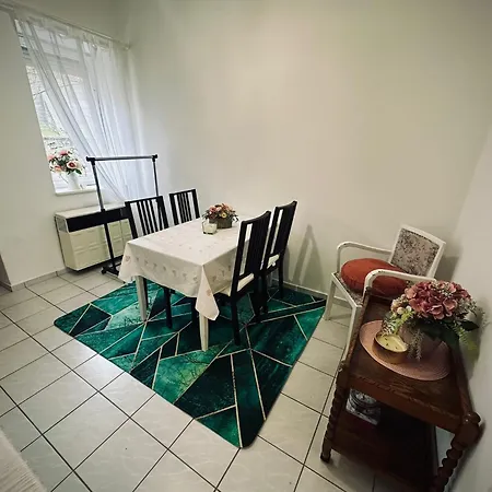 Taban Apartment