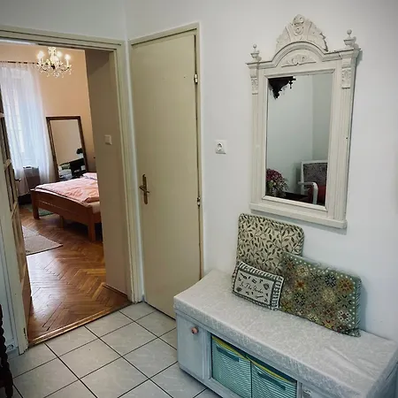 Taban Apartment